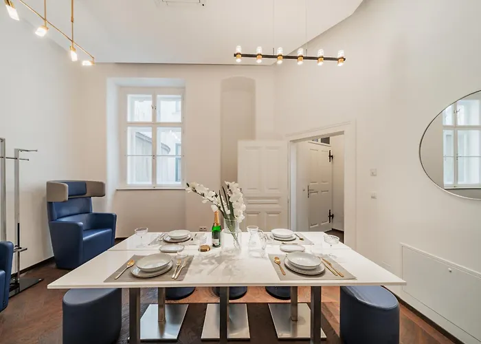 Luxury Designer In Center Of Appartement Vienne